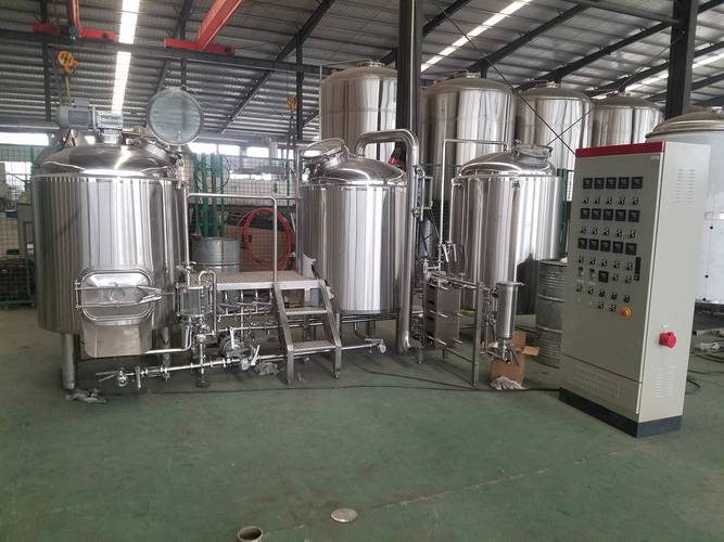 开原全套啤酒设备一套多少钱？开精酿厂到底得配齐哪些？